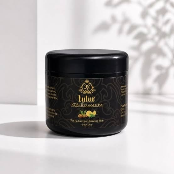 3S Lulur Body Scrub With New Formula With Niacinamide |